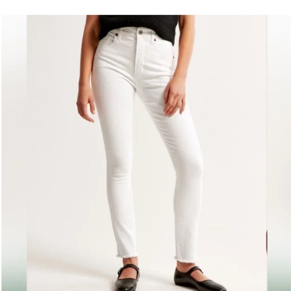 AMERCROMBIE & FITCH THE SUPER SKINNY ANKLE ULTRA HIGH RISE WHITE JEANS 32/14